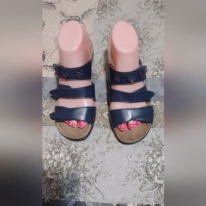 Nicole sandals shoes for women size 7 useld good condition